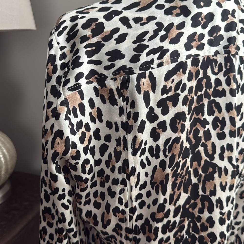 White House Black Market silk Leopard Print Button-Up Blouse - Picture 6 of 7